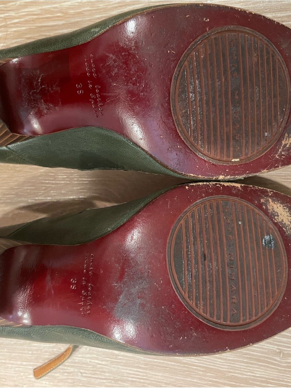 Chie Mihara Olive Leather Mary Jane Heels Size 39 / US 8.5 - Picture 3 of 7